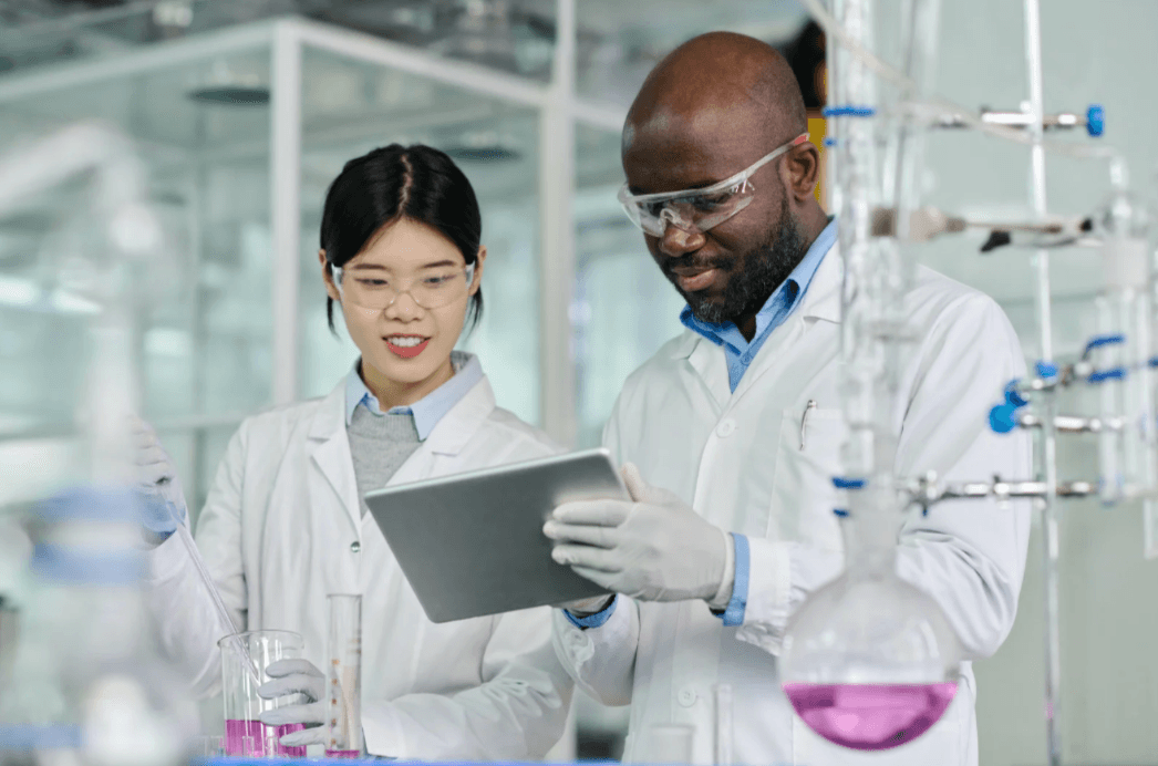 Full-Cycle Drug & Biotech Development